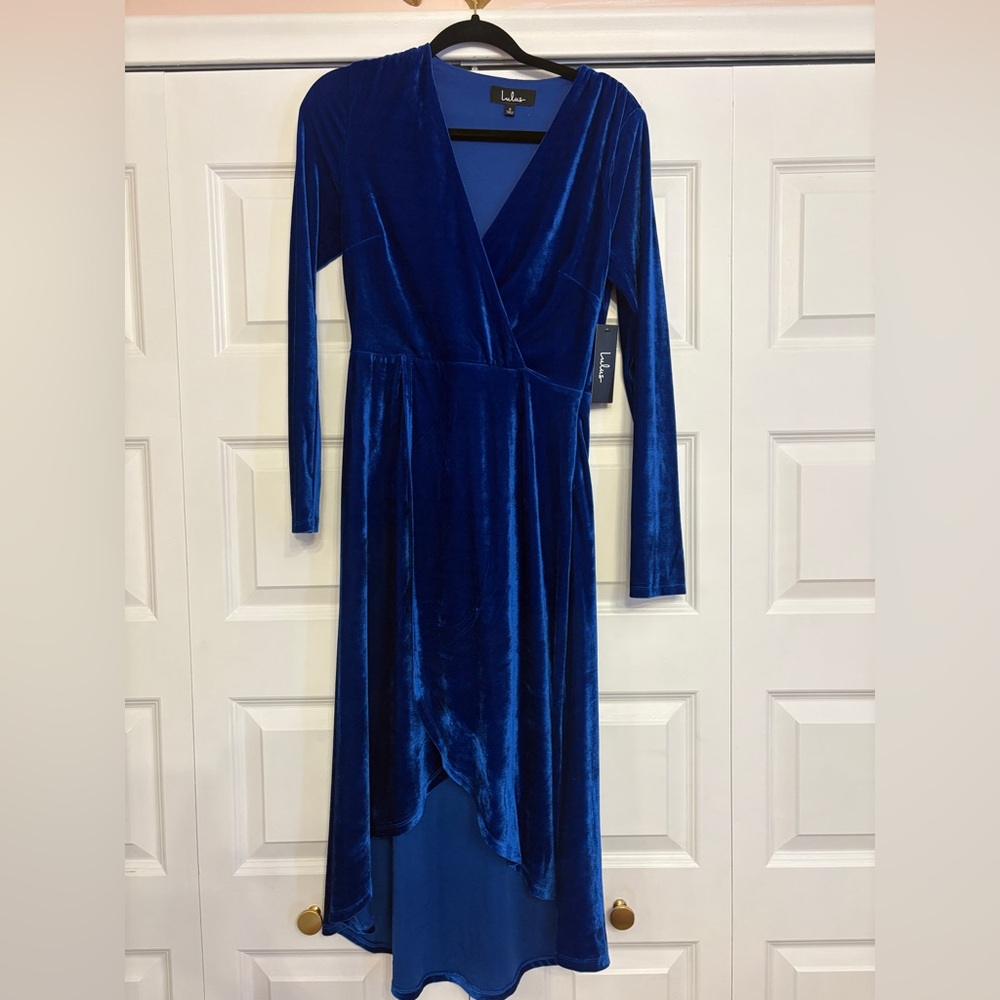 Elegant Blue Velvet Wrap Dress